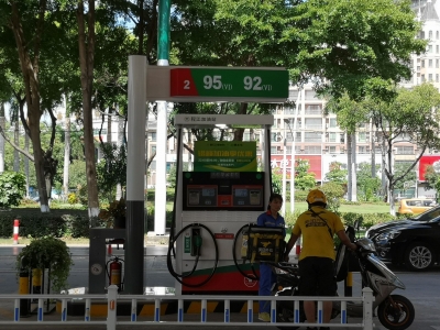 @梅州车主 晚上加油每升最多可省0.6元！错峰加油省钱又环保