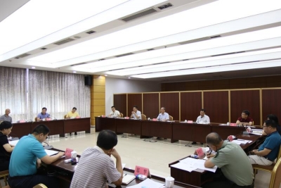 兴宁召开市委常委会部署学习宣传贯彻《习近平谈治国理政》第三卷工作