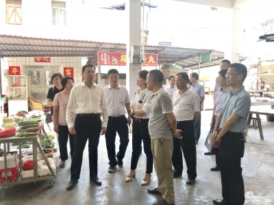 黄文沐到挂点社区督导创文工作：扬长补短 精细治理 全民参与 争先创优