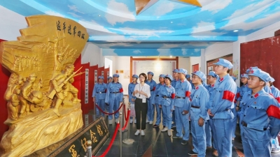 梅州V视丨穿一身红军衣重走红军路…梅州日报社组织开展主题党日活动庆祝“七一”