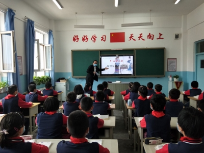 平远援疆教师廖新权：每一个都是我守护的孩子  