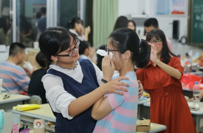 青春不散场～东山中学举行各式班级活动庆祝毕业