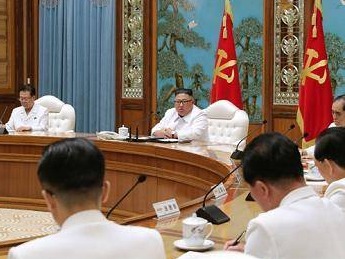 朝鲜开城发现一新冠疑似病例，金正恩宣布该地区实施紧急状态