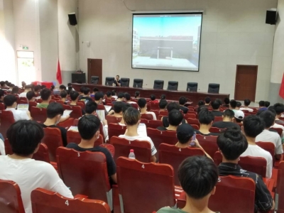 I want you！五华县技工学校举办首届供需见面会  