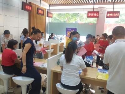 兴宁举办高校毕业生专场招聘会