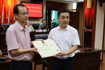 梁飞被任命为梅江区副区长