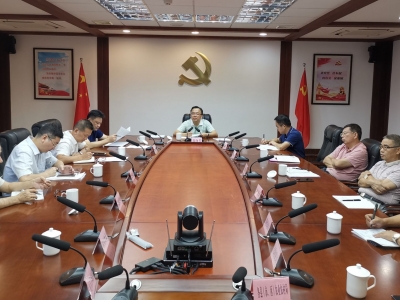 梅州柚将于9月上旬陆续上市！今天，副市长主持召开了销售工作座谈会... 