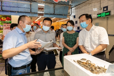 张爱军到梅州城区检查重点场所疫情防控 落实重点场所防控措施 强化冷冻食品检测监管
