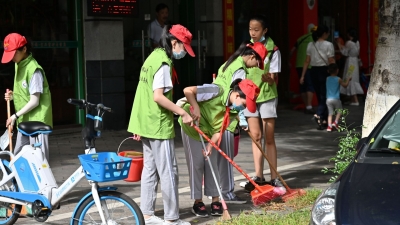“地毯式”卫生大清扫！梅城江南街道全民动员、集中力量开展创文志愿大行动