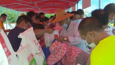 优质农资下乡进村，绿色防控技术学到手~蕉岭这场活动给农户送福利啦