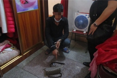 贪图方便，钥匙放门框上？这户人家被小偷盯上了…