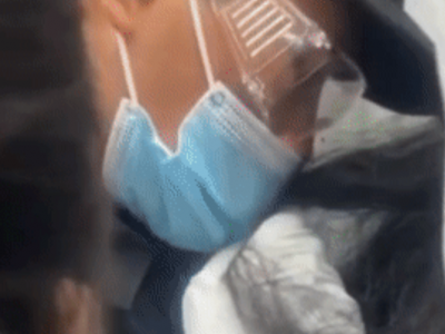 深圳地铁19岁安全员偷闻女乘客头发：停职 警方介入