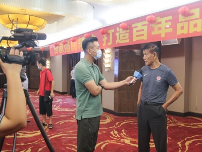 广东体育局原局长董良田接受本报记者专访：球王精神是最好的励志教材  