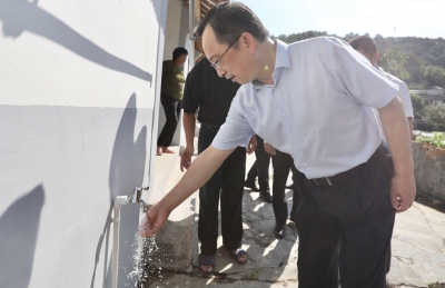 兑现承诺、取信于民，打造诚信政府！双黄村申渡村通自来水啦