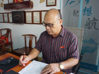 获七项国家专利！梅州退役老兵的“智能旗杆”，让旗帜始终飘扬！