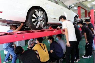 五华首批“广东技工”走出校门就上岗！