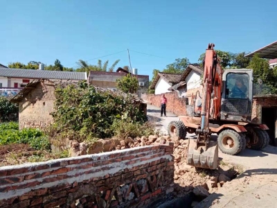 旧貌换新颜，振兴焕生机！梅县区梅西镇持续推进农村泥砖房整治