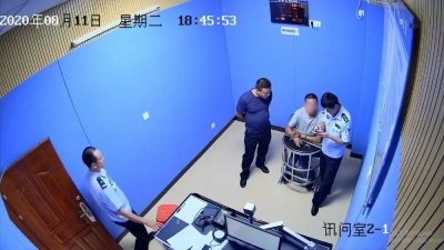 专盯高档摩托车，作案不过几分钟...蜀黍抽丝剥茧，发现！