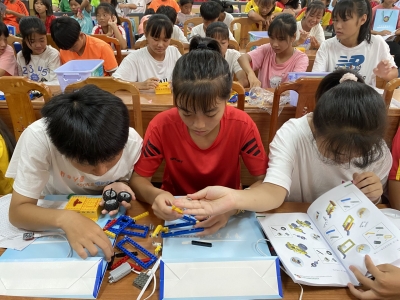 探索科学的奥妙与神奇！这场科普活动进五华校园