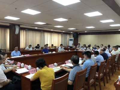 王庆利主持召开梅州综保区建设指挥部第一次全体会议：全力以赴确保如期封关运行