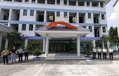 家乡今天喜事多！梅县区白渡商会热心捐助医疗教育事业