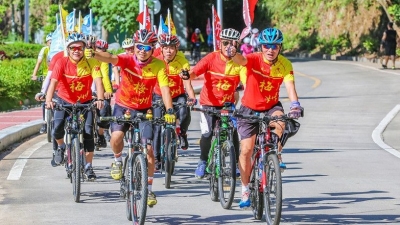 乐在“骑”中！全民健身日打卡！快来一起挥洒汗水吧~