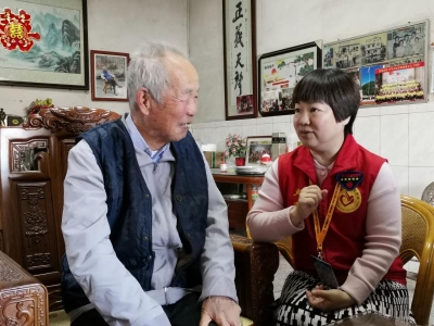 撒播“阳光”的使者！道德模范刘英用行动诠释爱和温暖