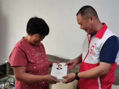 社区吹哨，党员报到！平远县启动机关党组织和在职党员社区“双报到”活动