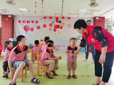 “双节”前，梅州市儿童福利院举办了这个活动...暖！