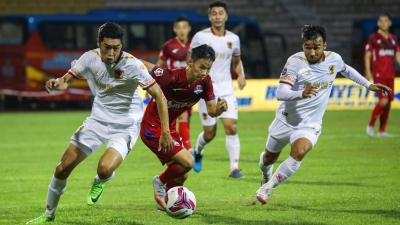 中甲梅州赛区战报丨梅州客家队迎战冲超大热门贵州恒丰队，０:０握手言和