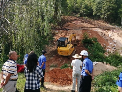 “零容忍”！大埔县高陂镇古东村拆除一处违规建坟