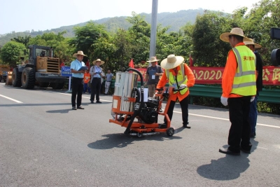 公路养护谁家强？梅州组织现场“比武”！