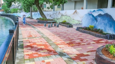 当美丽乡村遇上百米墙画，这里有山水、有“颜值”、有“乡愁”！