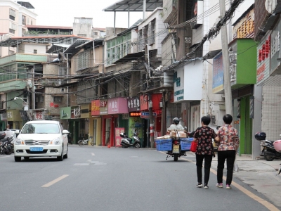 走向我们的小康生活丨从满地沙到盐焗街，从积水路到步行街...法政路的“变”，你feel到了吗?