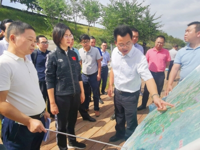 吴晓晖到丰顺、五华调研美丽小城镇发展体制机制工作：打造最精产业 推动城乡融合