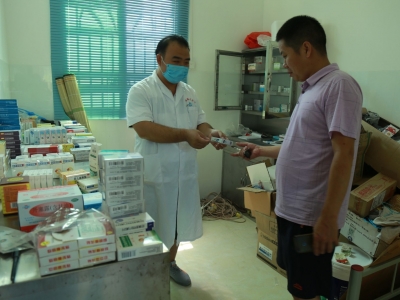 跨省为村民把脉问诊！江西小伙敖宗跃扎根大埔当村医 