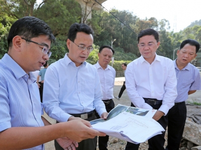 张爱军到梅江区调研：高质量推进珠宝产业生态谷和清凉山郊野公园建设
