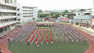 处处洋溢着浓厚的节日氛围！平远市民这样表达对祖国的热爱~