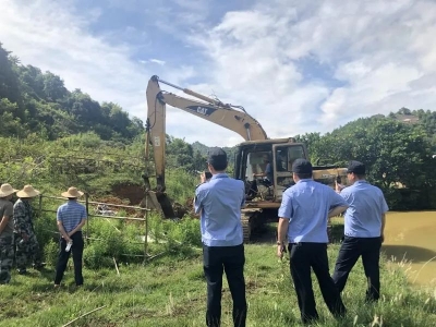 违规建坟？五华：拆了！