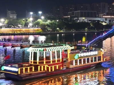 当传统旺季跟“双节”撞了个满怀 诗画梅江喜迎“大丰收”！