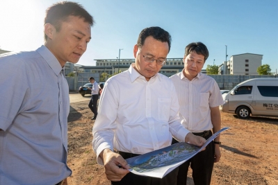 张爱军到梅江区调研：高质量推进城市提质扩容重点项目建设