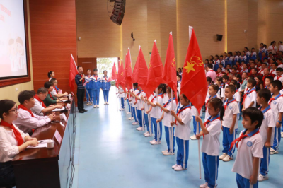 他们是，2019-2020年度兴宁优秀少先队员！