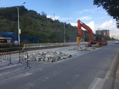 优化“梅马”赛道，客都大桥至高铁梅州西站段实施沥青路面改造