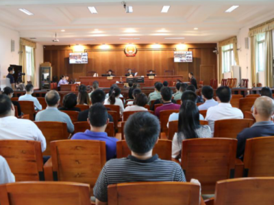 震撼！这场“零距离”旁听庭审为我们敲响了警钟！