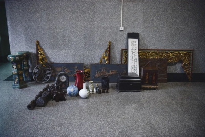 损坏监控，从“天窗”而降，40余件古玩收入囊中…“天衣无缝”的偷盗被警方23小时破了