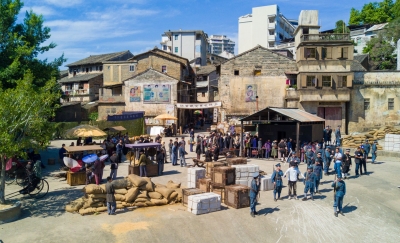 记者到剧组探班！电视剧《绝密使命》剧组走进大埔实景拍摄