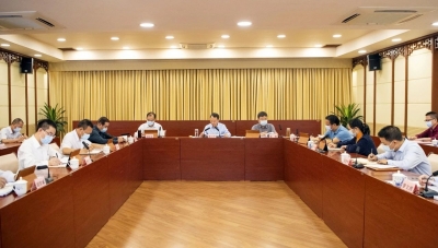 市纪委常委会（扩大）会议：自觉在中心大局中找定位勇担当善作为