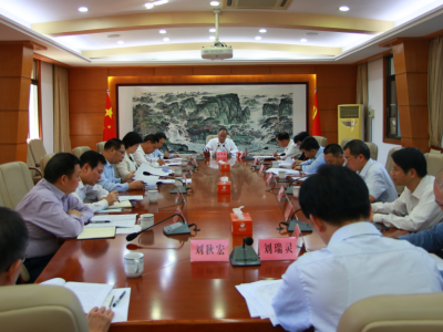余其豹：学深悟透总书记重要讲话重要指示精神 奋力续写兴宁苏区振兴发展新篇章