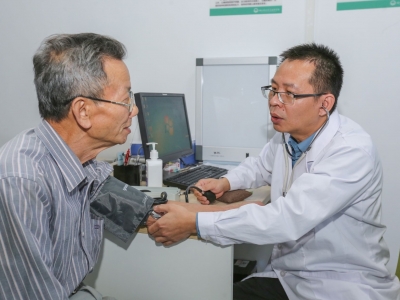 中医博士扎根乡村行医，只为让群众有“医”靠