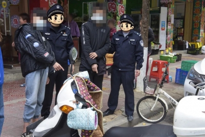 离开一会摩托车就不见了...年关将至，警惕偷盗！